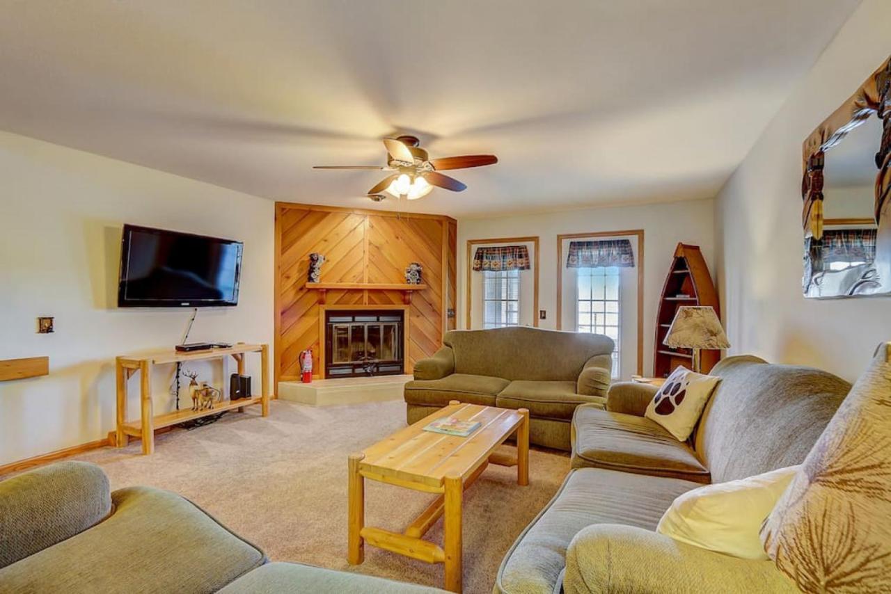 Brown Family Condo For Families Golf Trips And Girls Getaways Wisconsin Dells Bagian luar foto