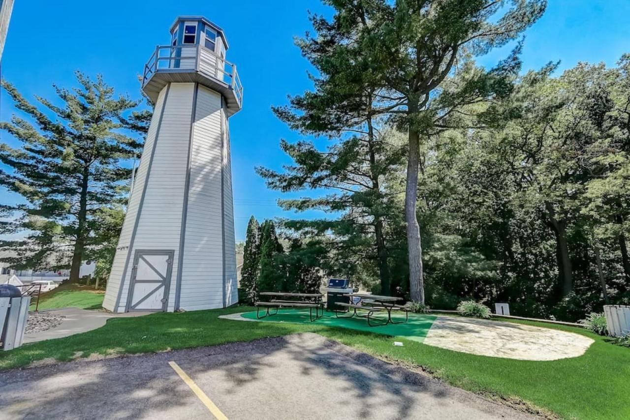 Brown Family Condo For Families Golf Trips And Girls Getaways Wisconsin Dells Bagian luar foto