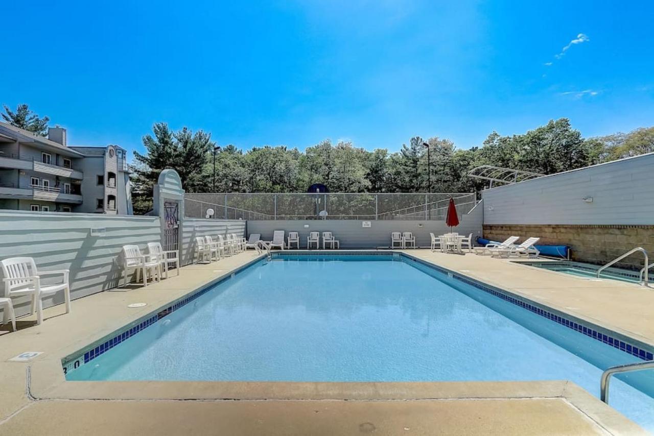 Brown Family Condo For Families Golf Trips And Girls Getaways Wisconsin Dells Bagian luar foto