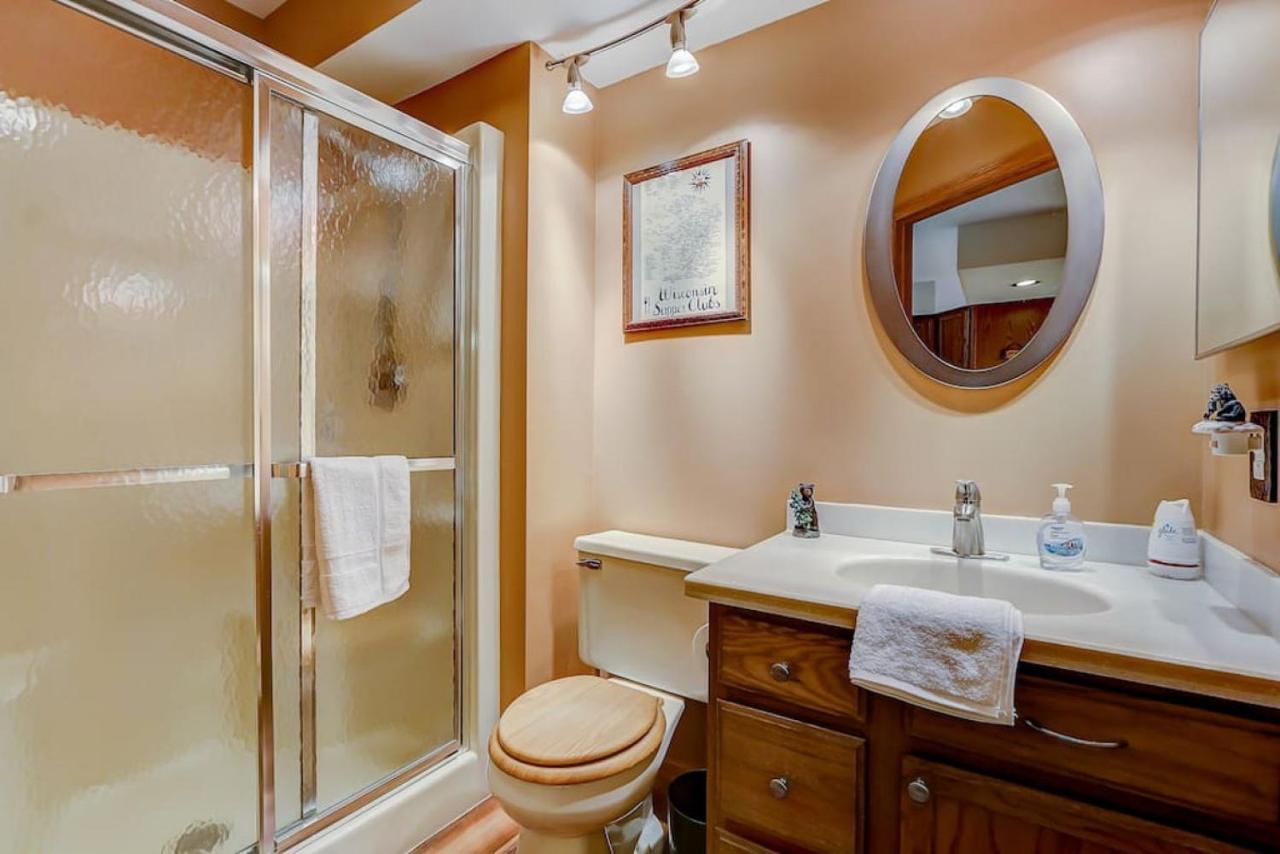 Brown Family Condo For Families Golf Trips And Girls Getaways Wisconsin Dells Bagian luar foto